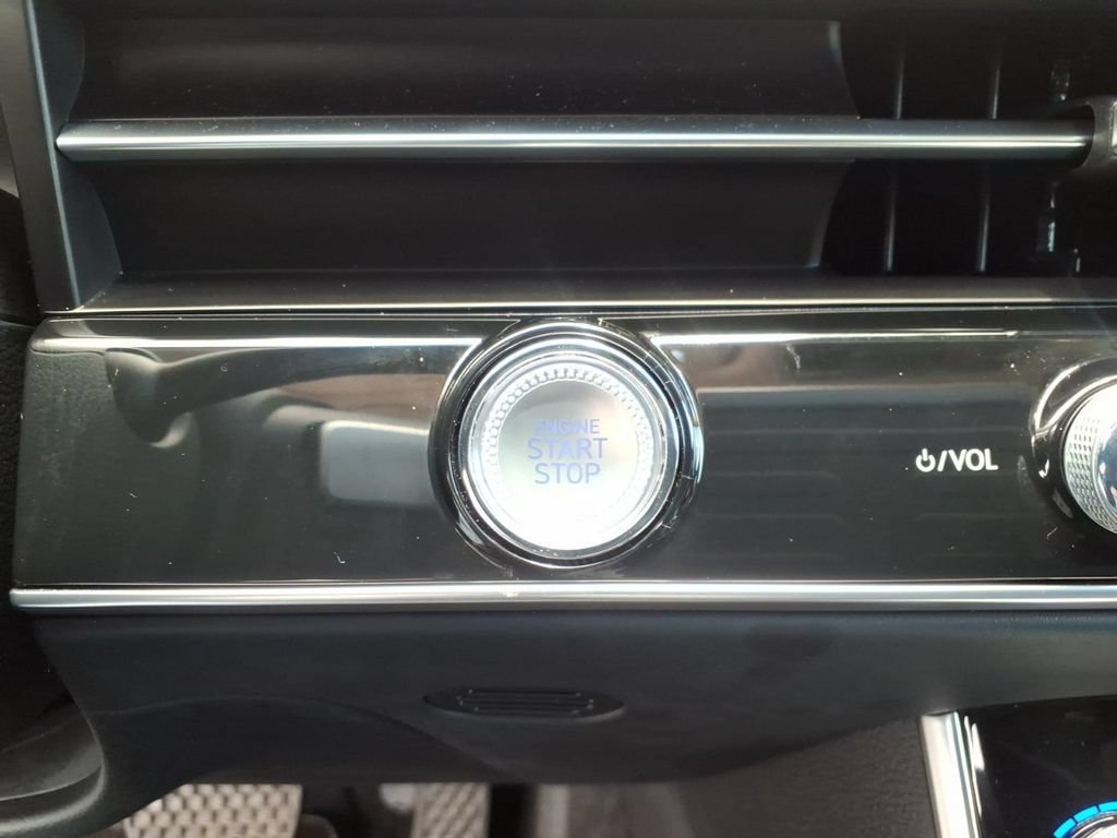 Used 2026 Genesis GV70 2.5T AWD/4WD image 33