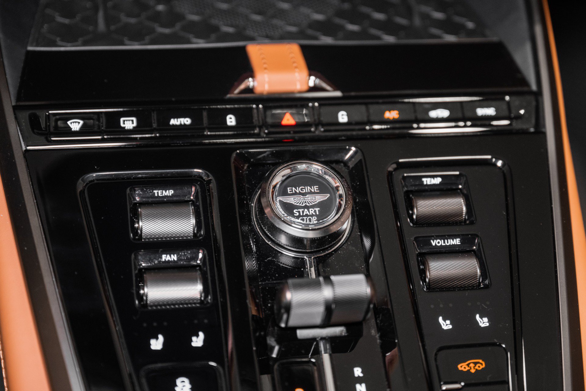 New 2026 Aston Martin DBX 707 AWD/4WD image 34