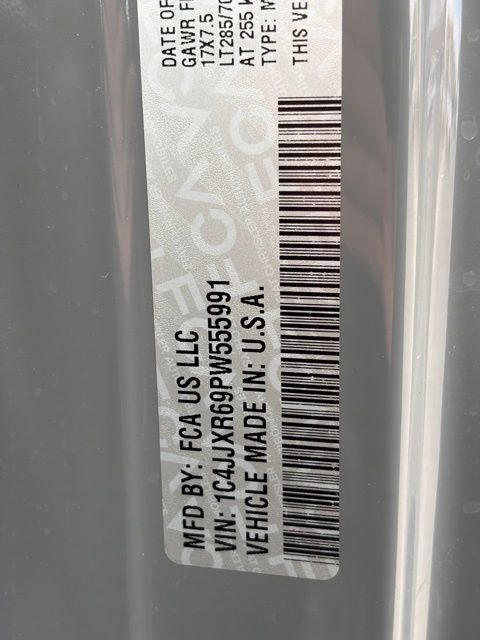 Used 2023 Jeep Wrangler Unlimited Rubicon 4xe w/ Steel Bumper Group image 24