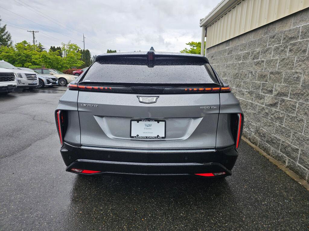 New 2026 Cadillac Lyriq Luxury AWD/4WD image 5