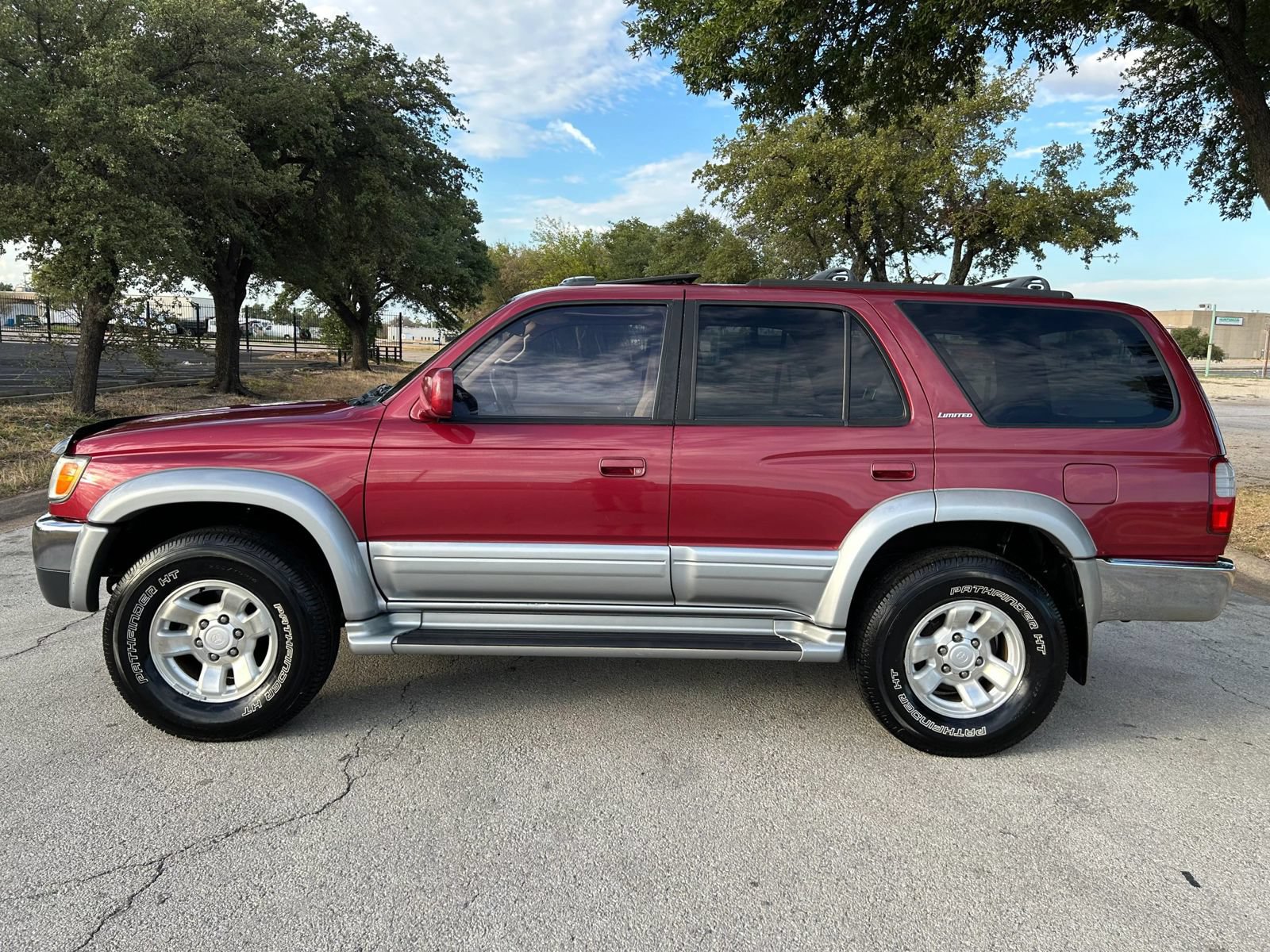 Used 1998 Toyota 4Runner Limited RWD image 3