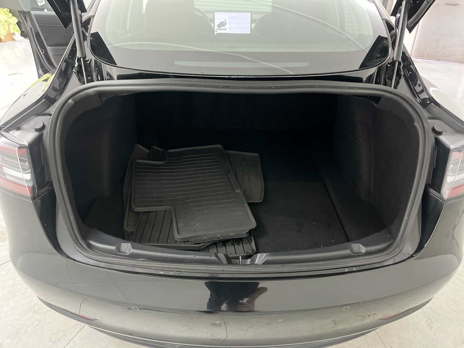 Used 2018 Tesla Model 3 Long Range RWD image 27