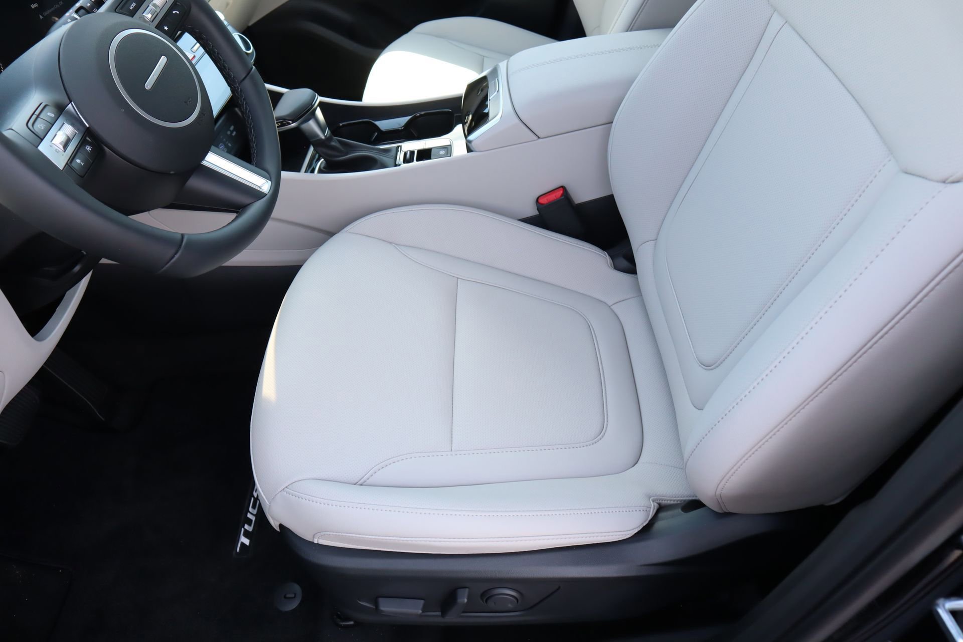 New 2026 Hyundai Tucson SEL image 17