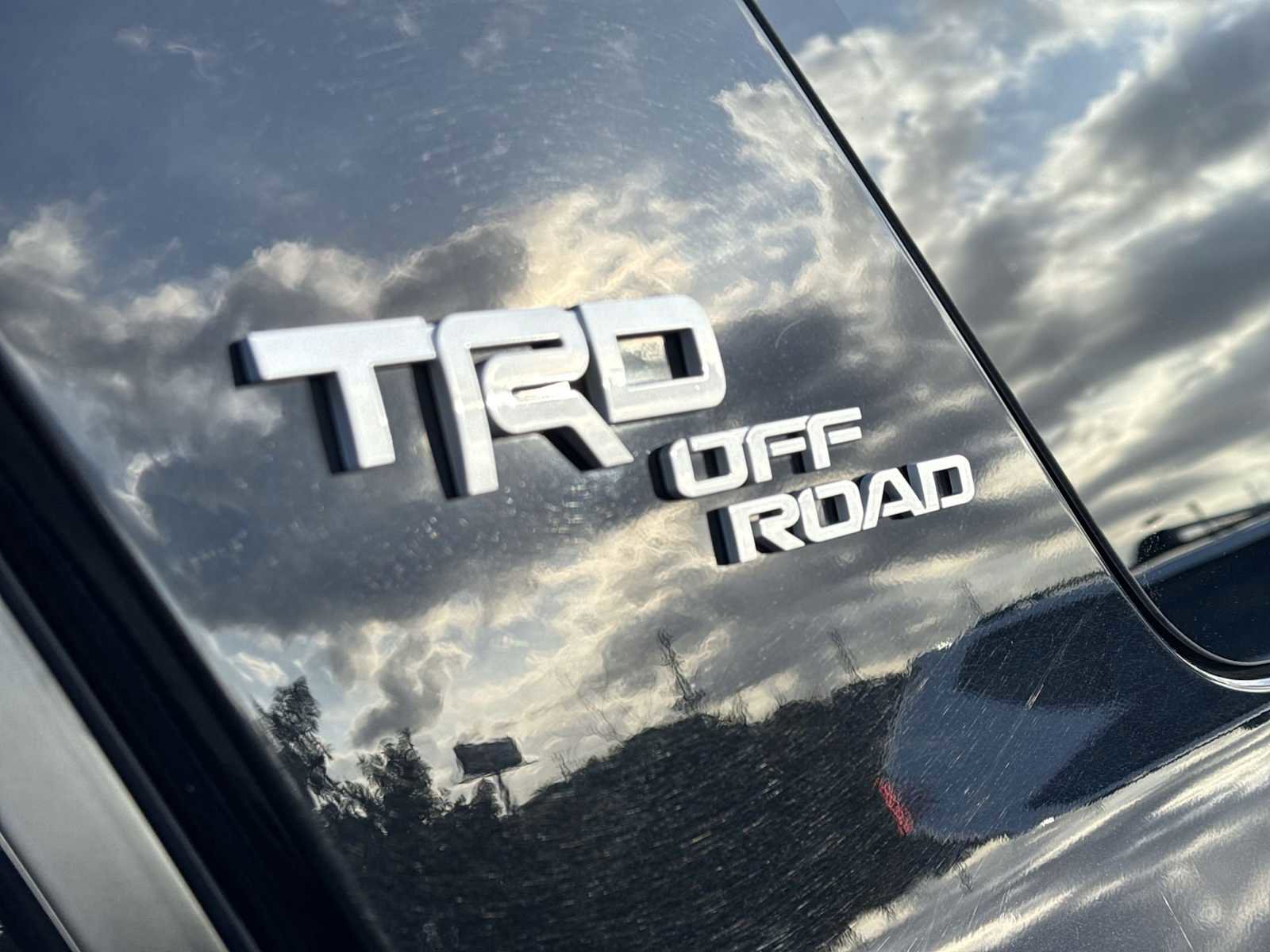 Used 2024 Toyota 4Runner TRD Off-Road Premium image 12