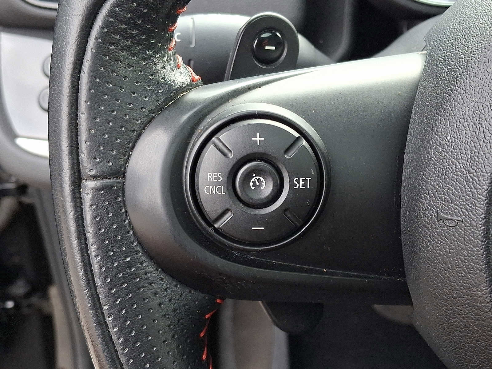 Used 2020 MINI Cooper Countryman S w/ Storage Package image 21