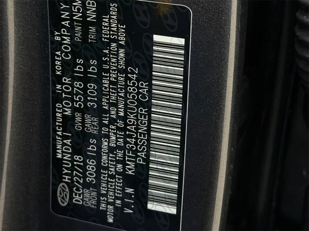 Used 2019 Genesis G90 3.3T Premium image 39