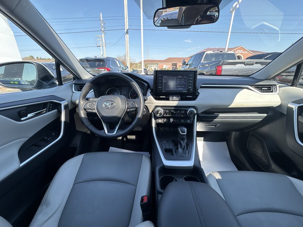 Used 2021 Toyota RAV4 XLE Premium AWD/4WD image 10