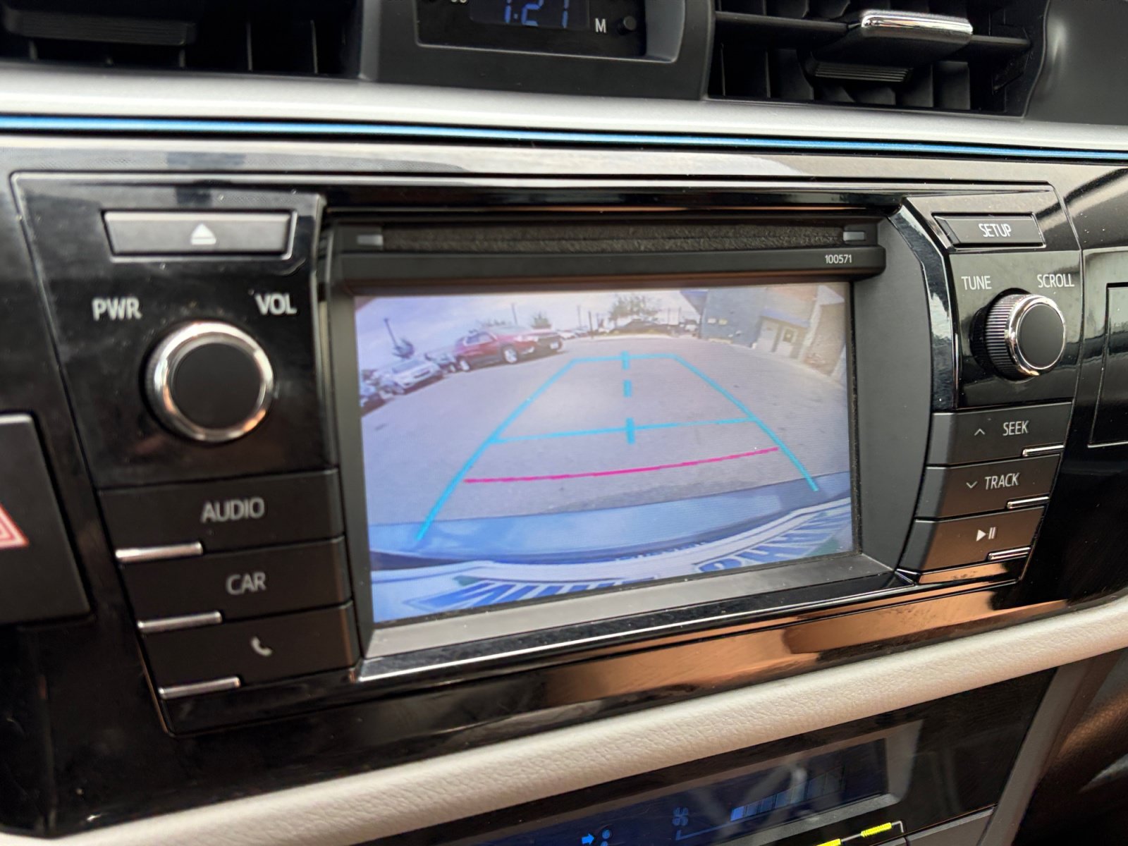 Used 2016 Toyota Corolla LE FWD image 22