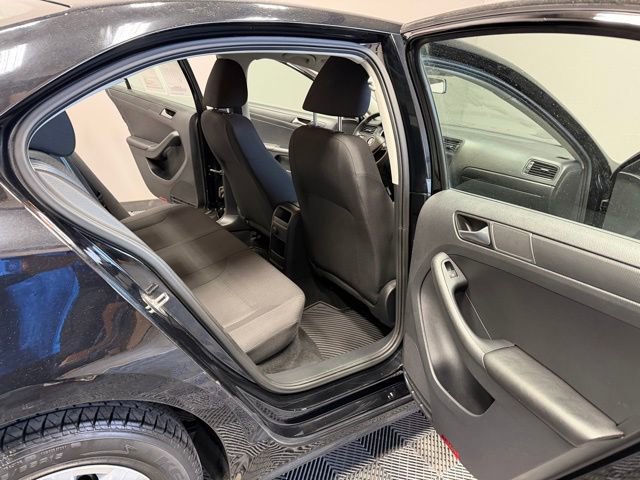 Used 2015 Volkswagen Jetta S image 20