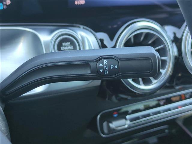 Used 2025 Mercedes-Benz GLB 35 AMG 4MATIC image 12
