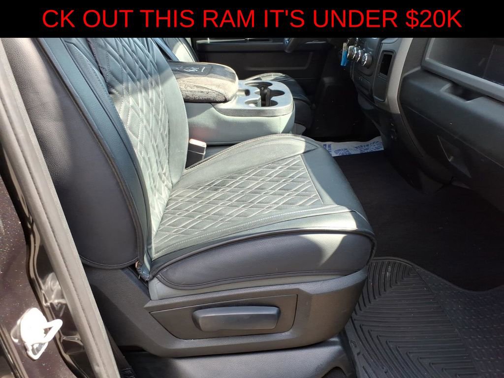 Used 2018 RAM 1500 Express w/ Black Ram 1500 Express Group AWD/4WD image 8