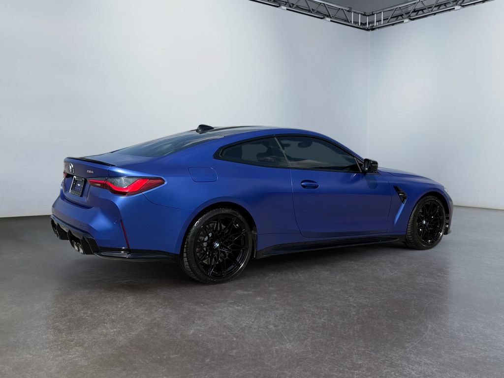Used 2022 BMW M4 Coupe w/ Executive Package RWD image 3