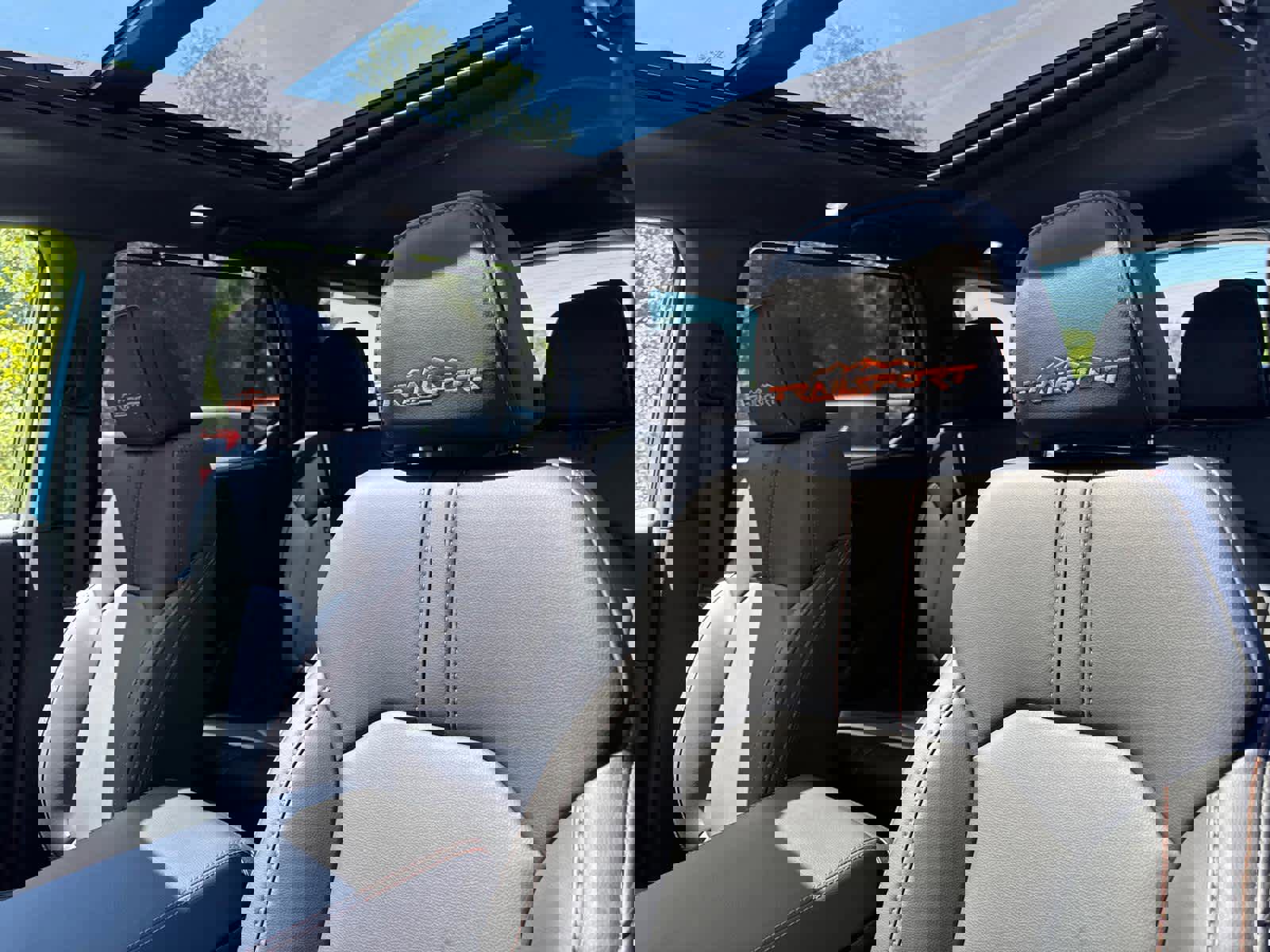 New 2025 Honda Pilot TrailSport image 16