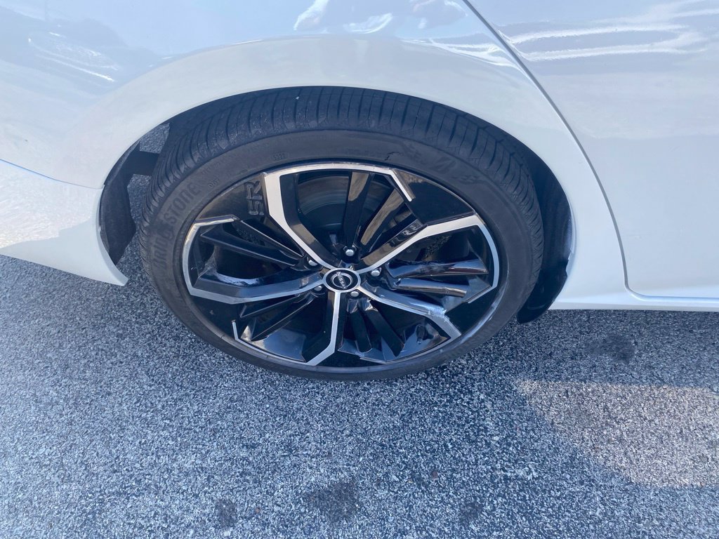 Used 2024 Nissan Altima 2.5 SR FWD image 12