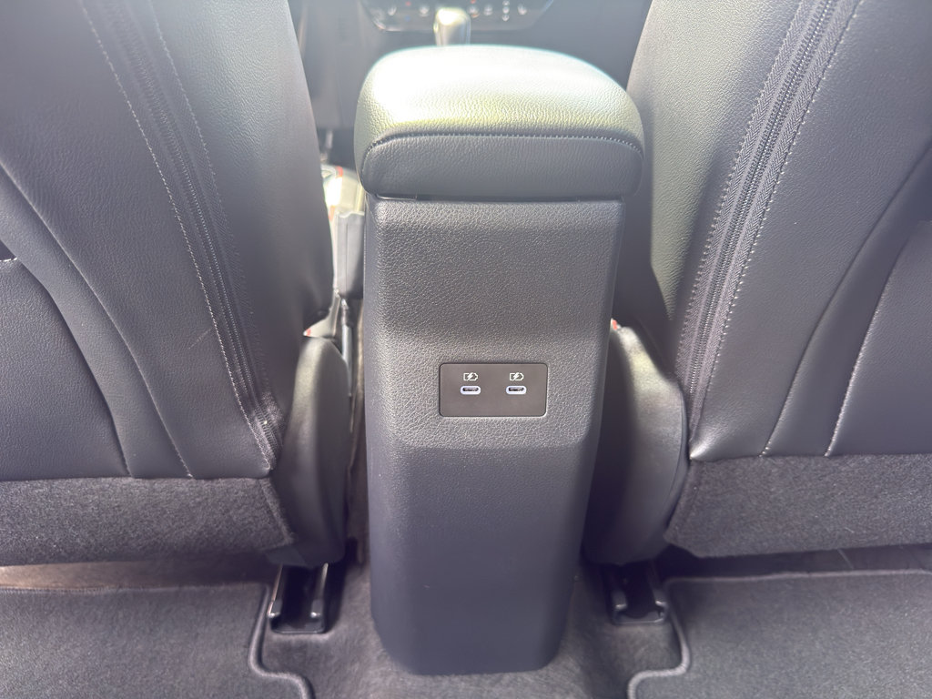 Certified 2025 Nissan Kicks SR w/ SR Premium Package AWD/4WD image 32