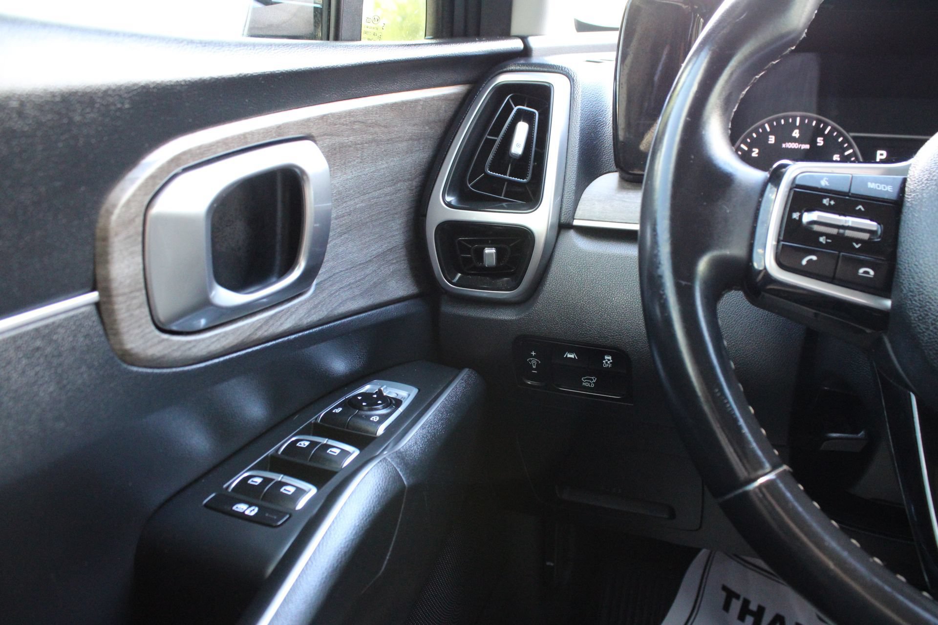 Used 2021 Kia Sorento EX w/ Panoramic Sunroof Package AWD/4WD image 25