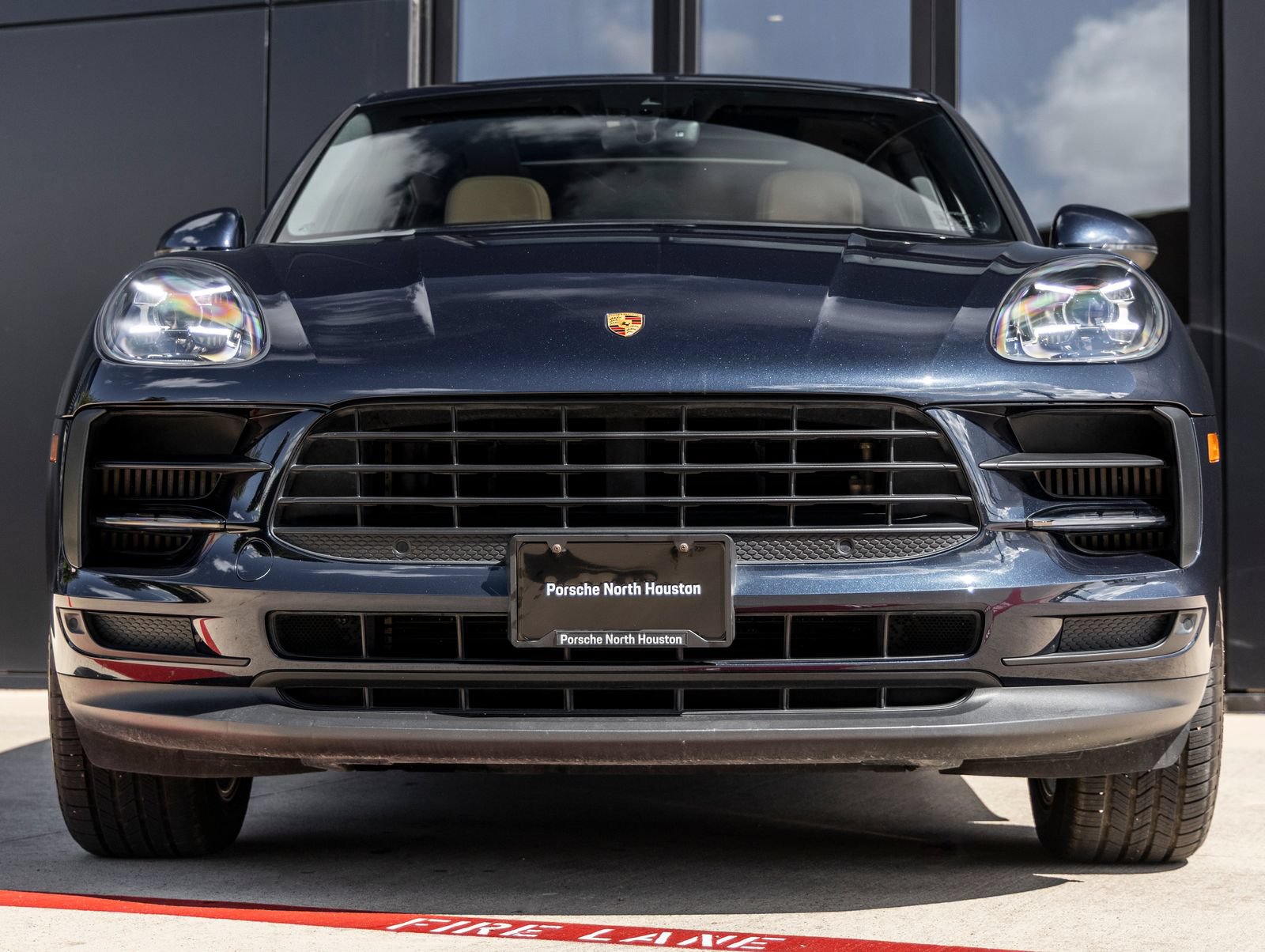 Certified 2020 Porsche Macan S AWD/4WD image 8