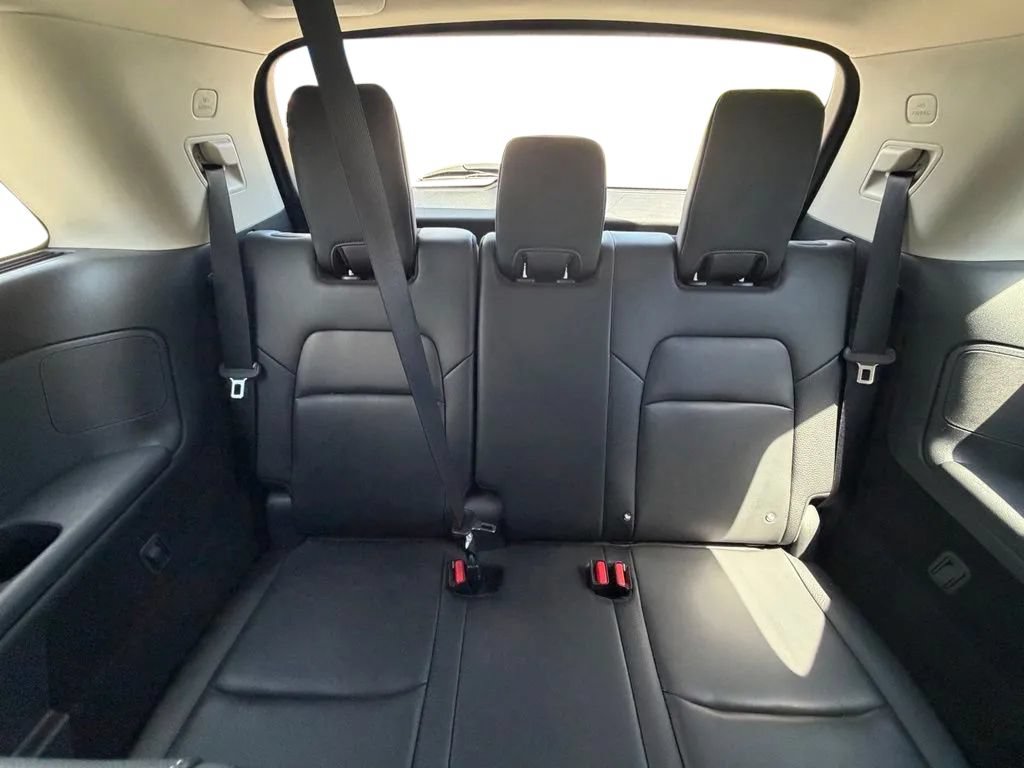 Used 2025 Nissan Pathfinder SL w/ Black Appearance Package AWD/4WD image 31