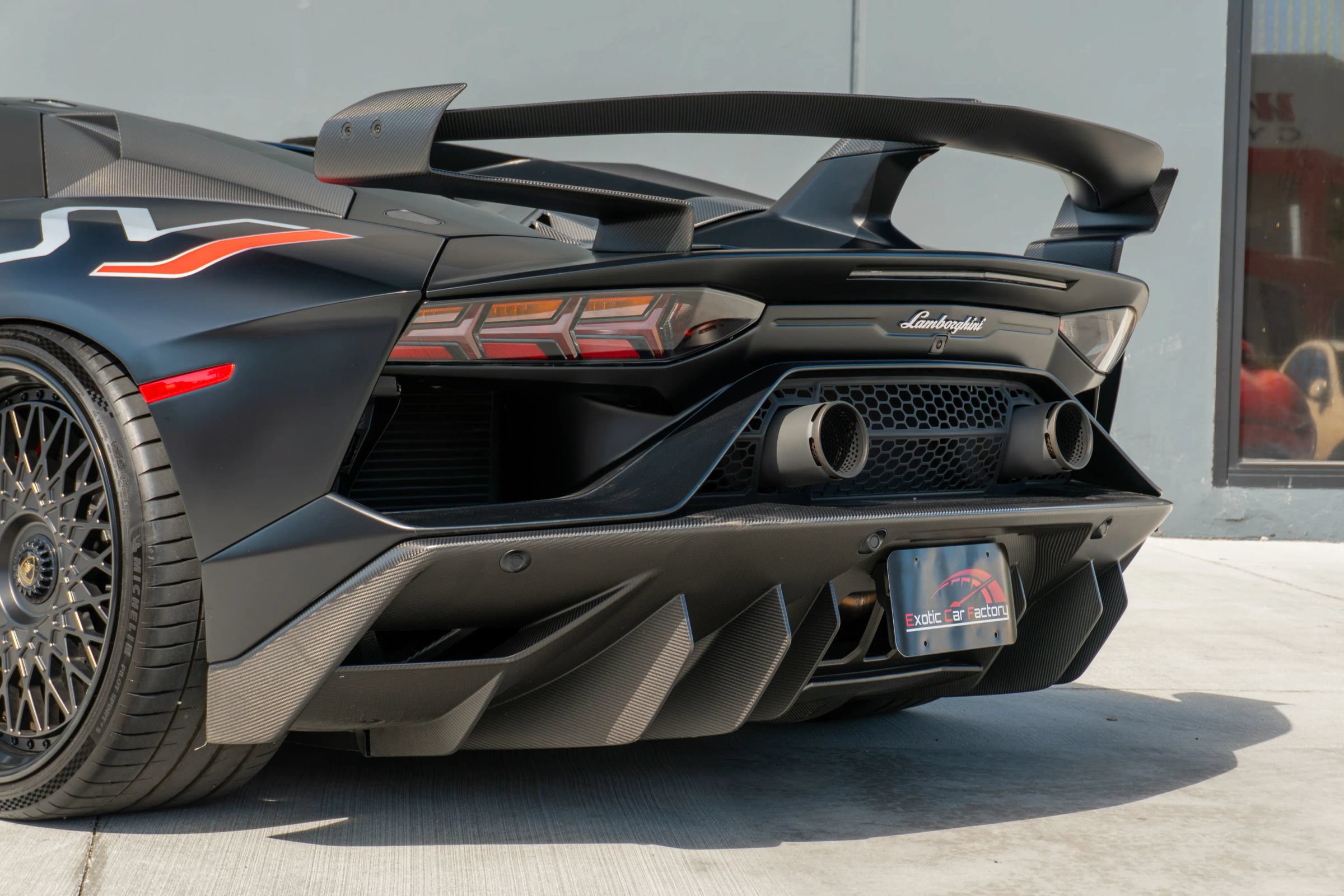 Used 2020 Lamborghini Aventador SVJ AWD/4WD image 53
