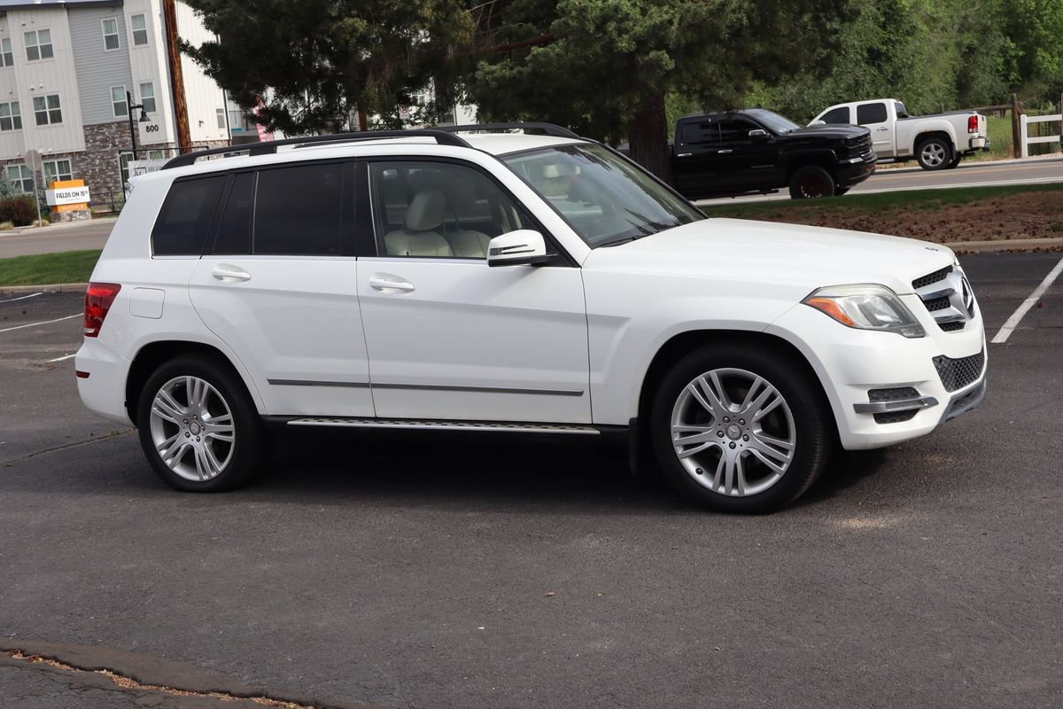 Used 2013 Mercedes-Benz GLK 250 BlueTEC 4MATIC image 2