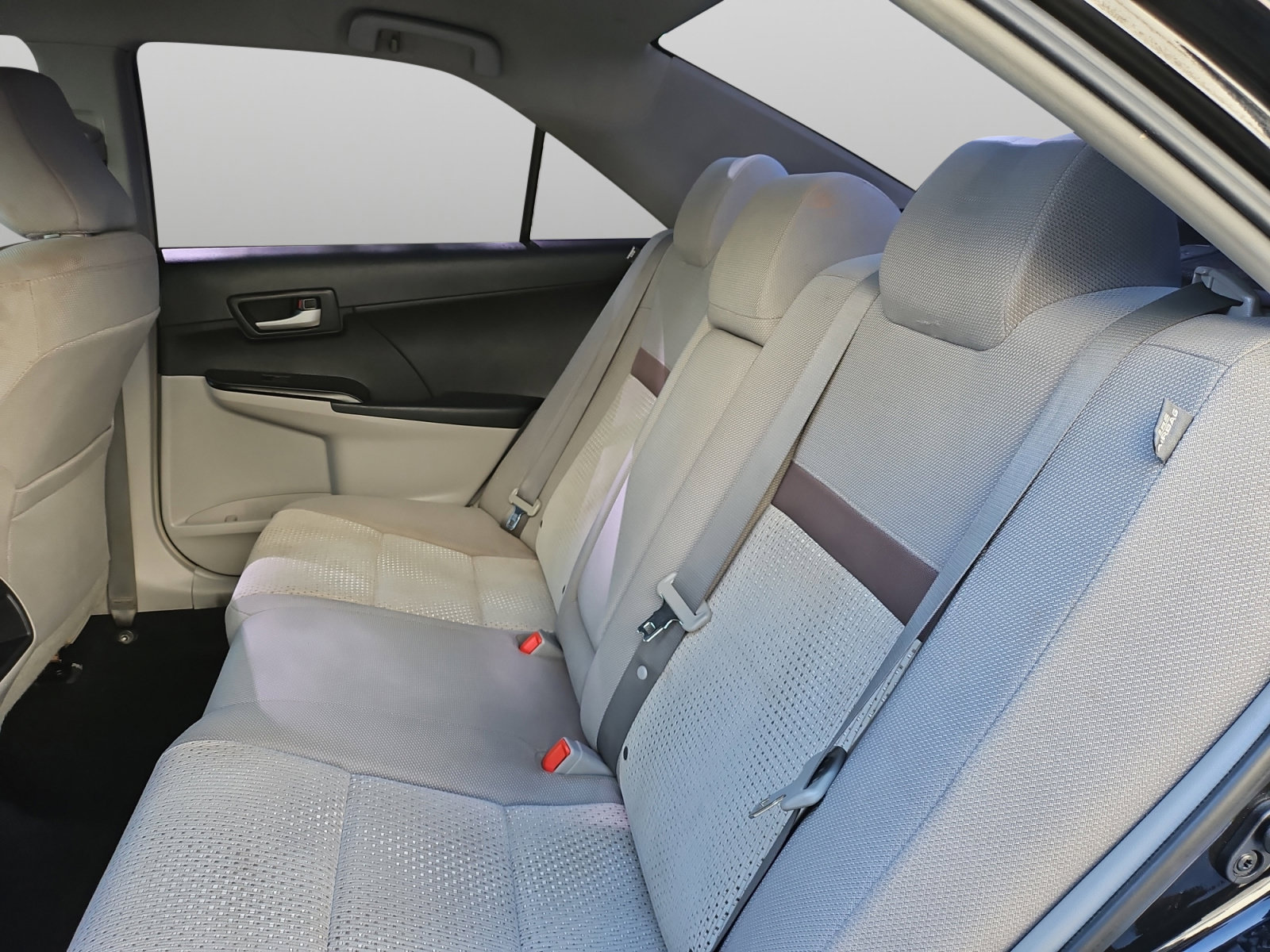 Used 2012 Toyota Camry FWD image 39