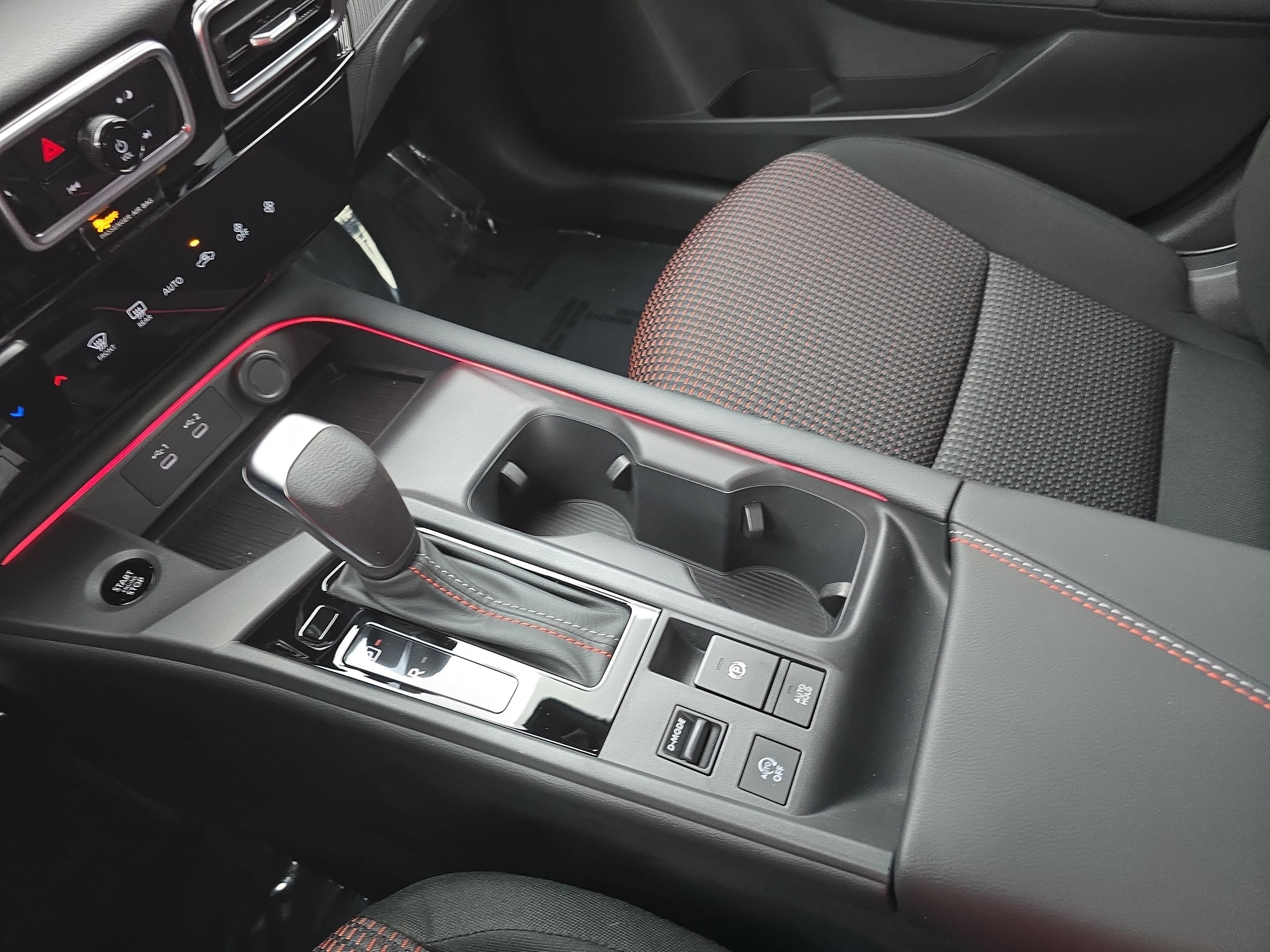 New 2026 Nissan Sentra SR w/ Floor Mat Package FWD image 24