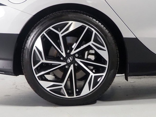 Used 2025 Hyundai Ioniq 6 SEL RWD image 44