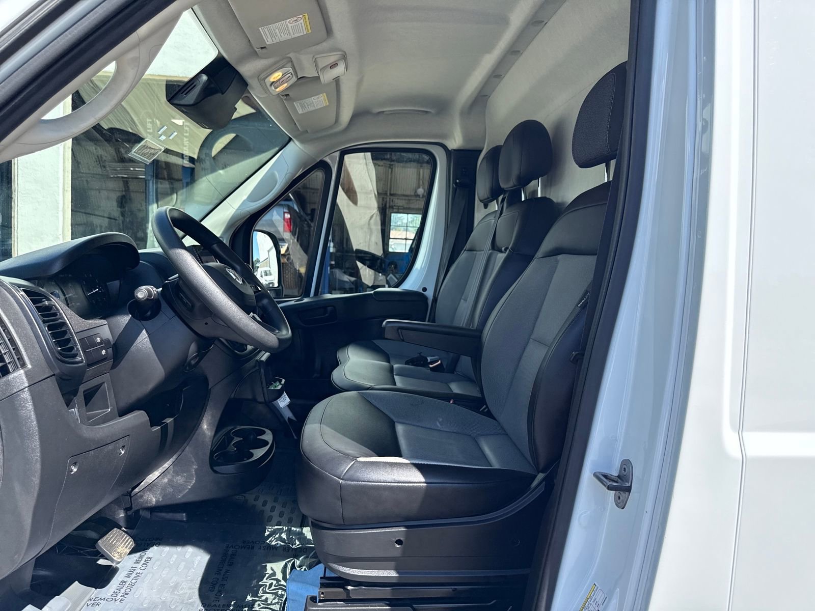 Used 2023 RAM ProMaster 3500 FWD image 9