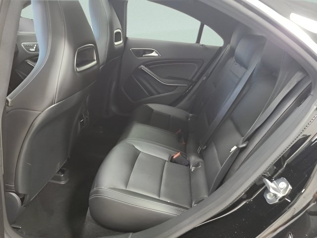 Used 2019 Mercedes-Benz CLA 250 4MATIC image 18