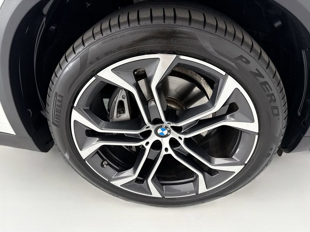 Used 2024 BMW X5 xDrive40i w/ Premium Package AWD/4WD image 31