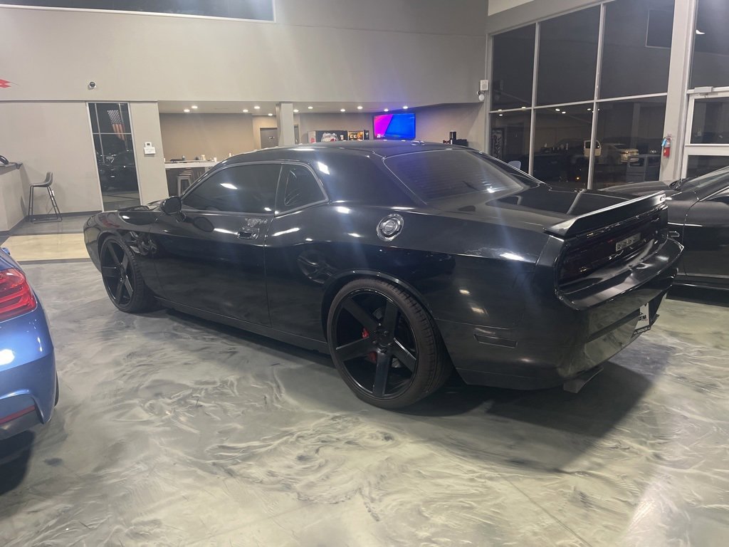 Used 2010 Dodge Challenger SRT8 w/ SRT Option Group II image 8