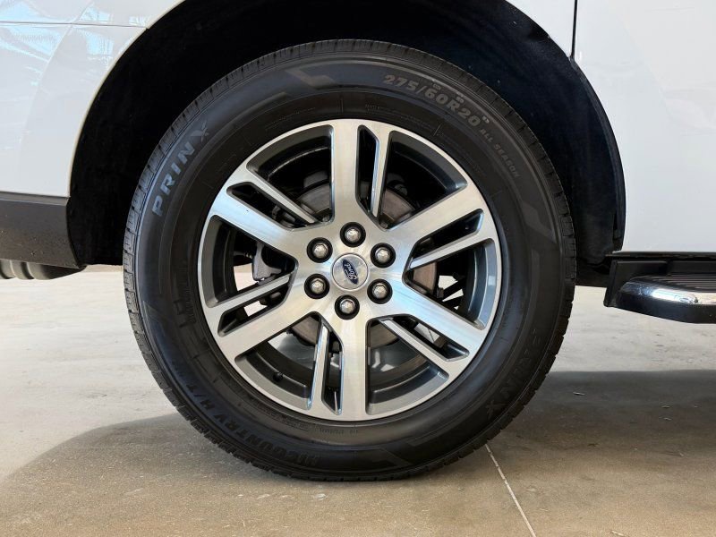 Used 2022 Ford Expedition Max Limited RWD image 9