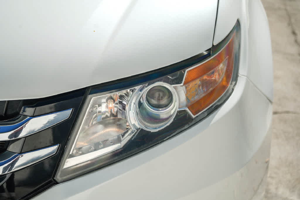 Used 2015 Honda Odyssey Touring image 8