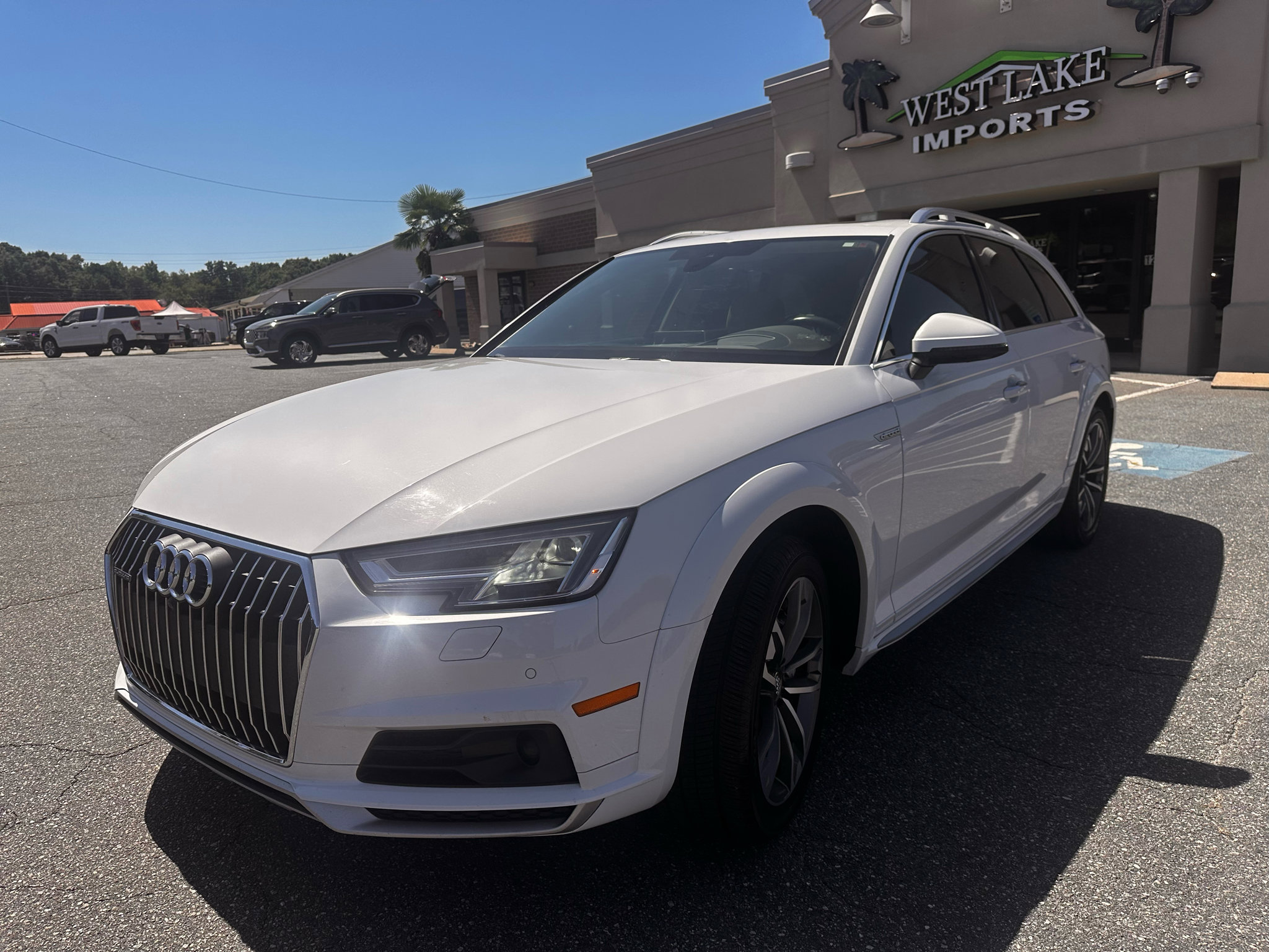 Used 2018 Audi A4 2.0T allroad Prestige w/ Prestige Package image 7