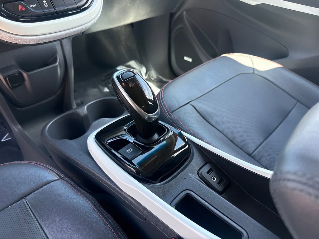 Used 2020 Chevrolet Bolt Premier w/ Infotainment Package image 23