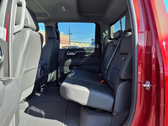 New 2025 GMC Sierra 2500 SLT w/ SLT Premium Package image 8