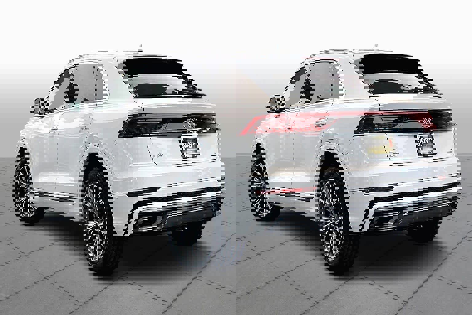 Used 2023 Audi Q8 Premium Plus w/ Premium Plus Package image 12