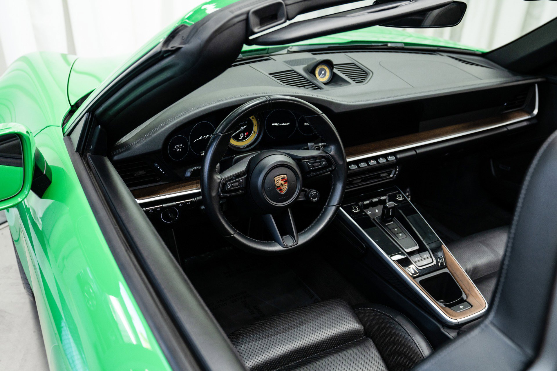 Used 2021 Porsche 911 Turbo S image 12