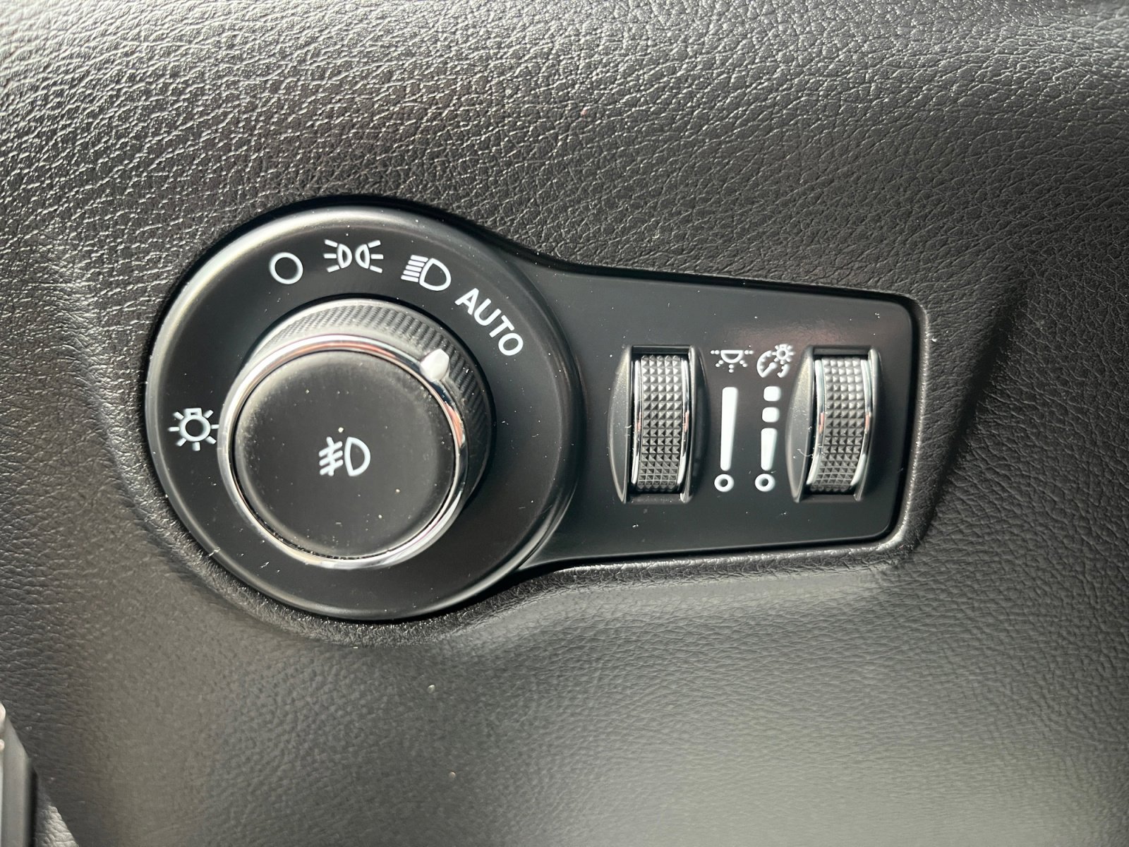 Used 2022 Jeep Compass Altitude w/ Convenience Group image 31