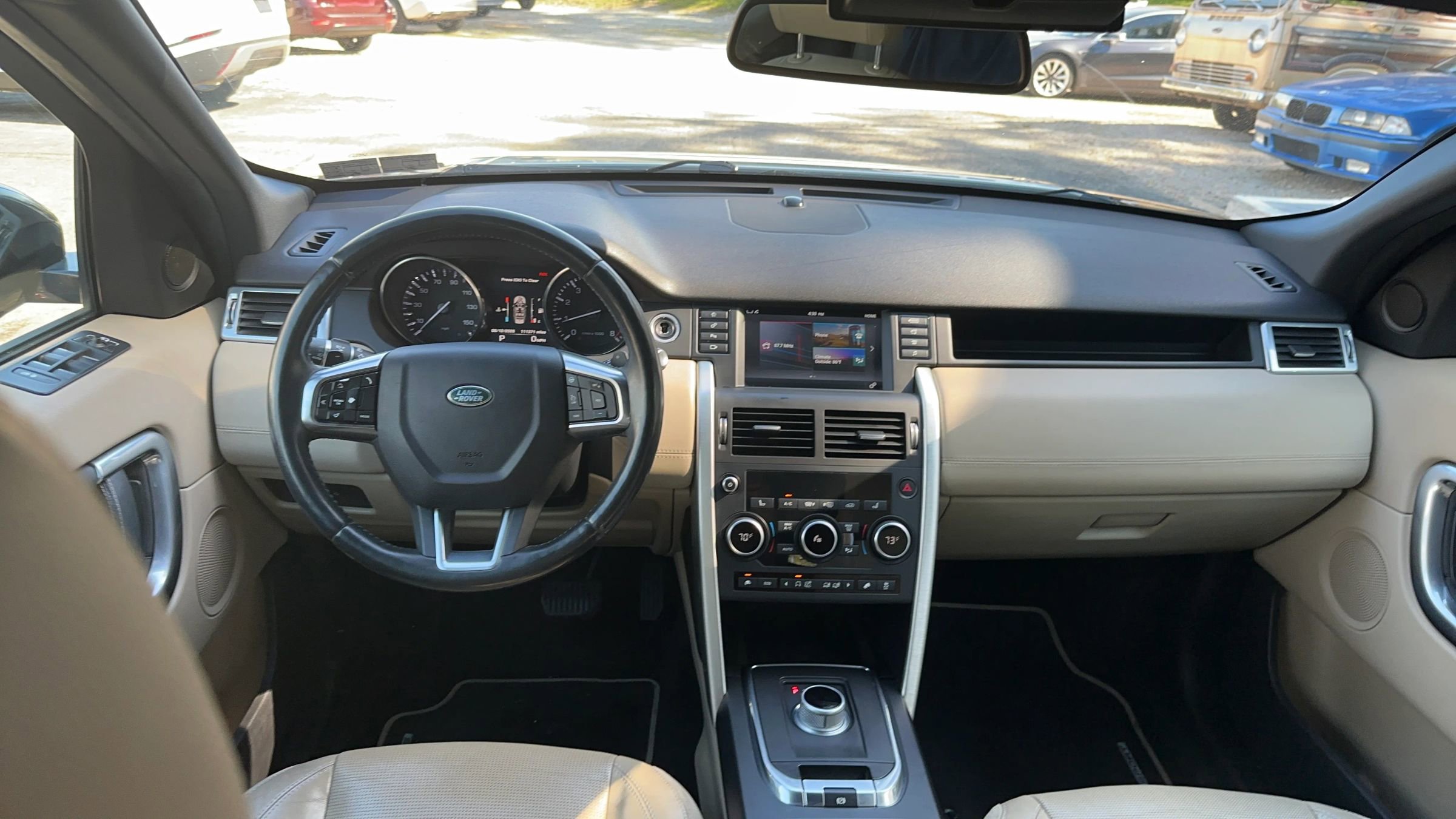 Used 2015 Land Rover Discovery Sport HSE AWD/4WD image 9