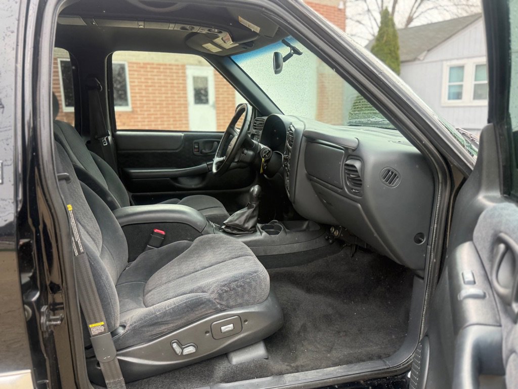 Used 2001 GMC Jimmy SLE w/ SLE Luxury Equipment Group image 11