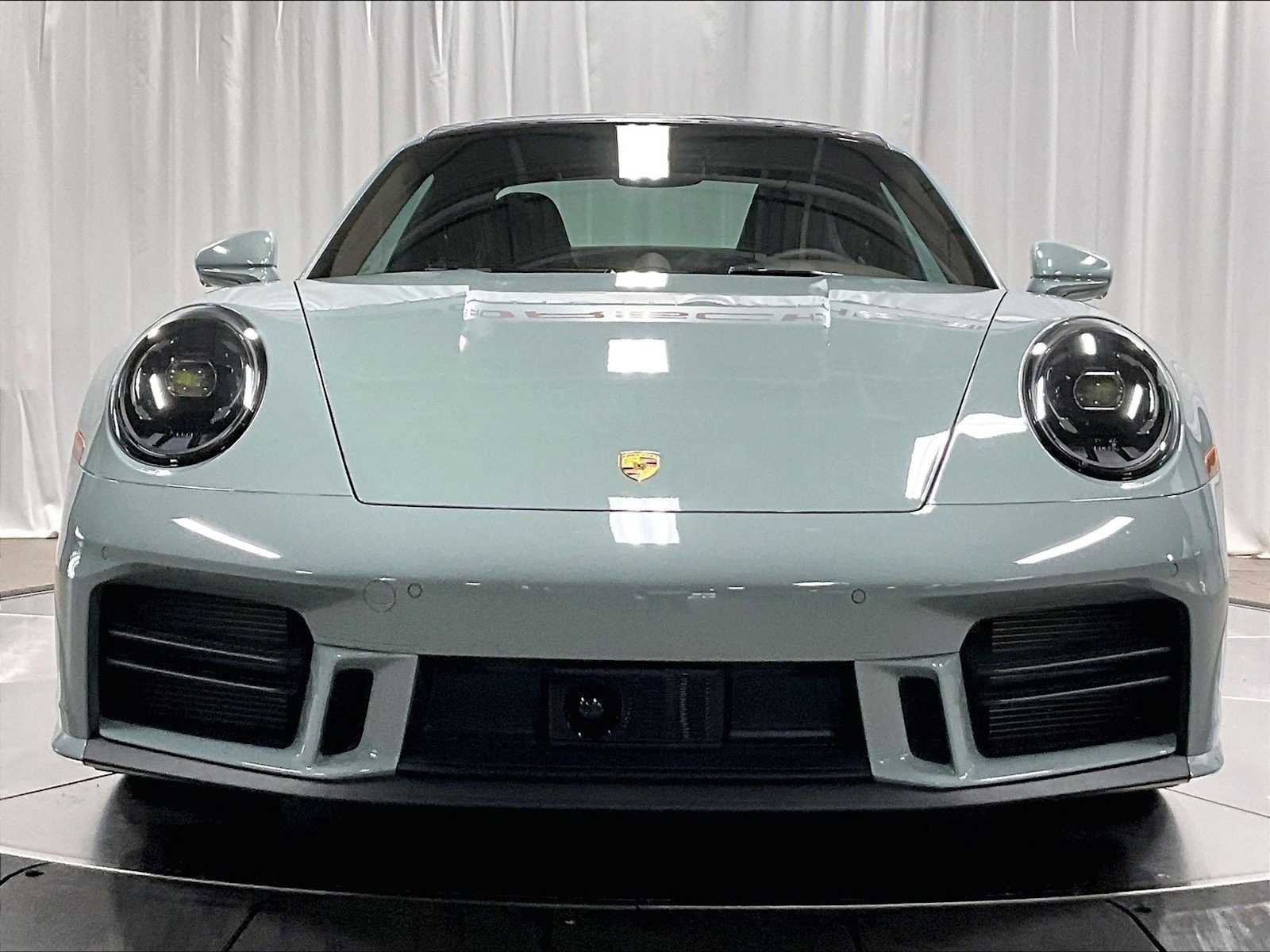 Used 2025 Porsche 911 Carrera image 13