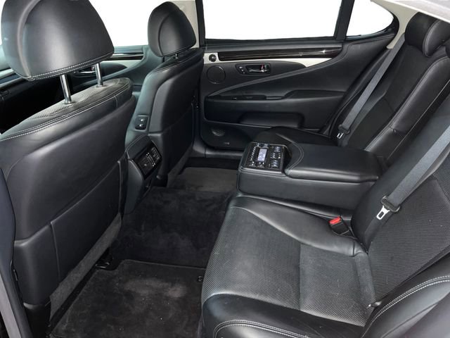 Used 2016 Lexus LS 460 L image 9