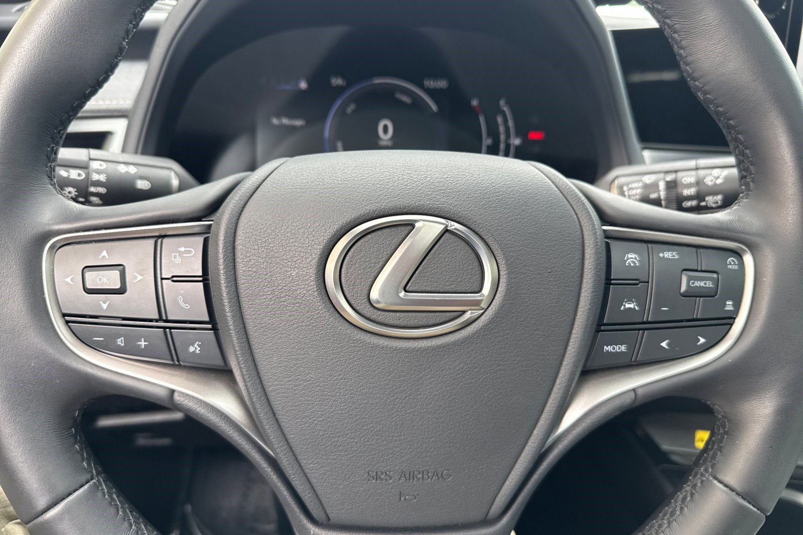 Certified 2025 Lexus UX 300h FWD w/ Accessory Package (Z2) image 16