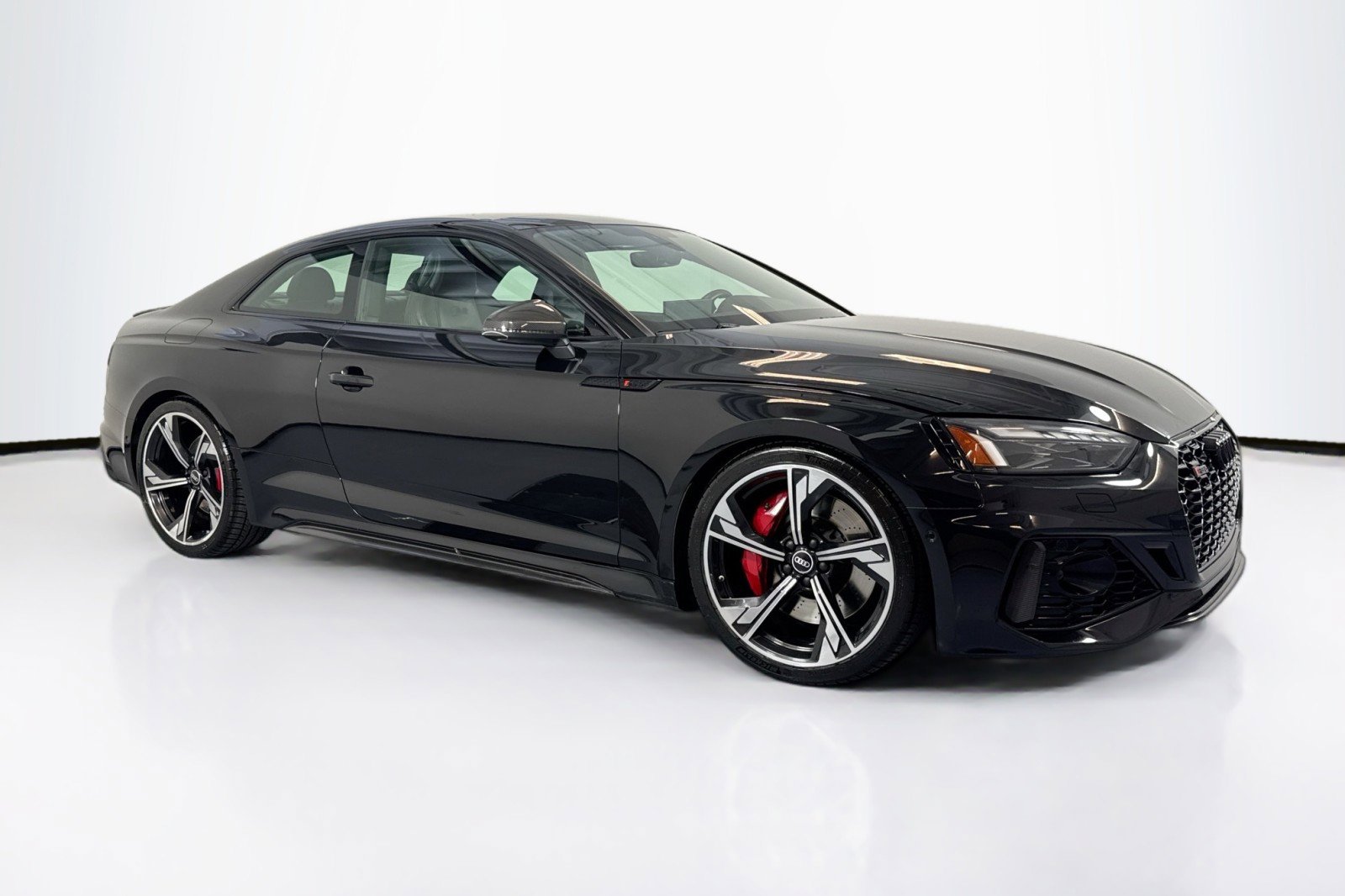 Used 2022 Audi RS 5 w/ Black Optic Carbon Package image 3