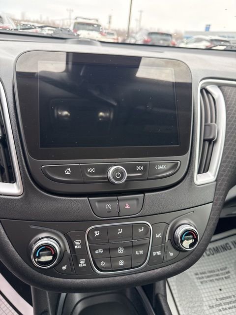 Used 2024 Chevrolet Malibu LT FWD image 14