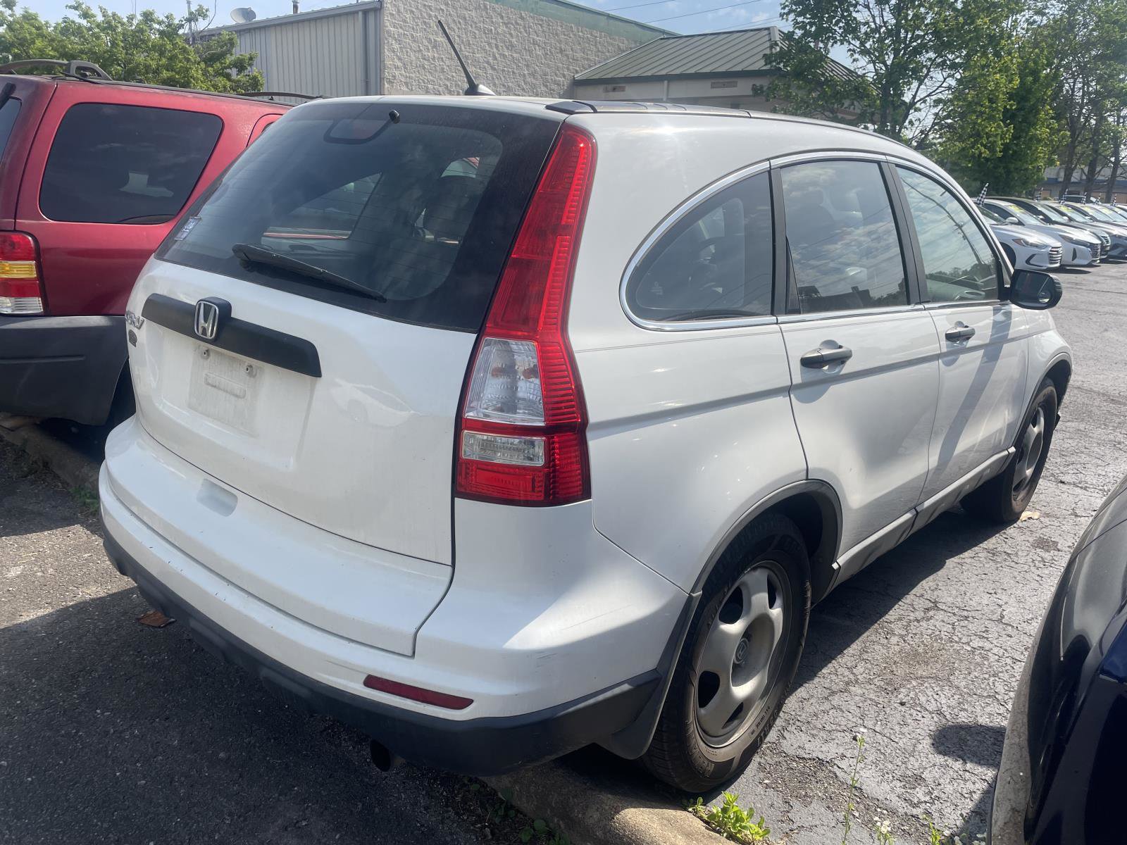 Used 2011 Honda CR-V LX image 4