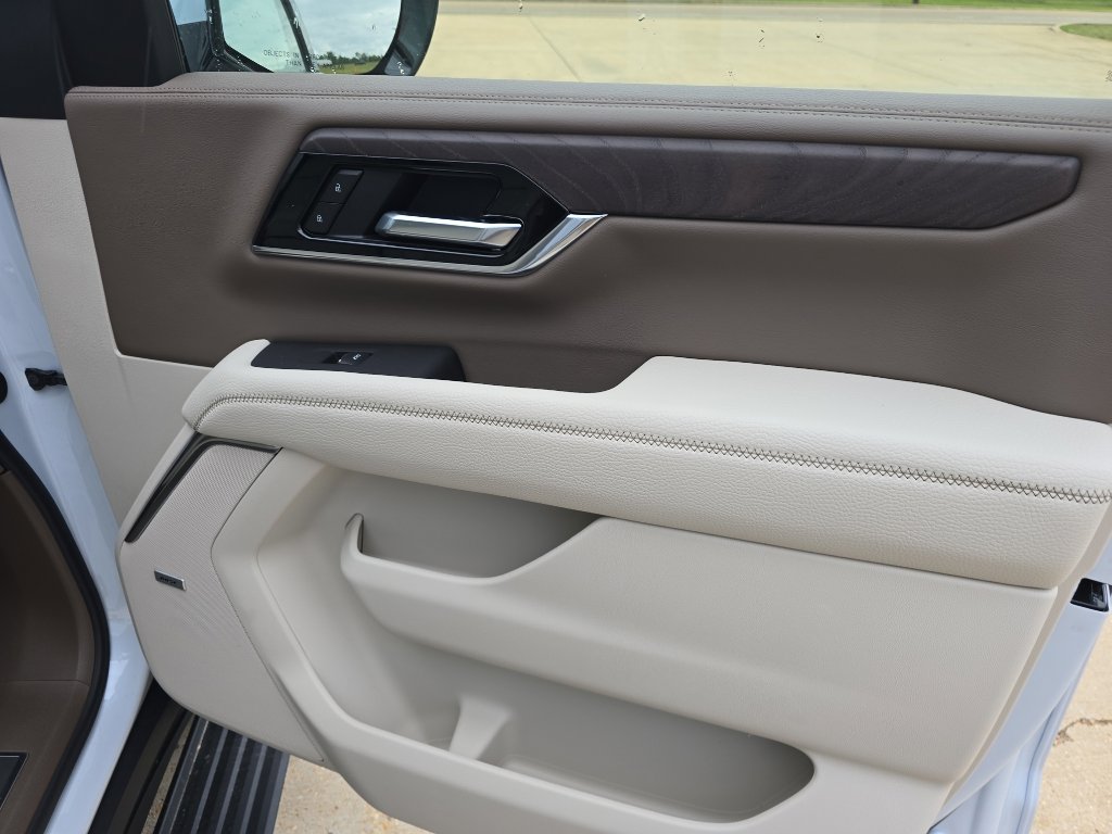 New 2026 GMC Yukon Denali w/ Denali Reserve Package RWD image 14