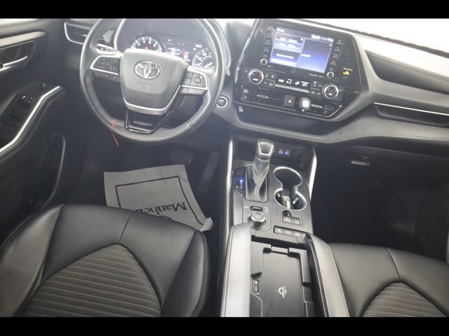 Used 2022 Toyota Highlander XSE AWD/4WD image 46
