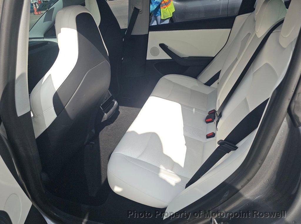 Used 2024 Tesla Model 3 Performance image 3